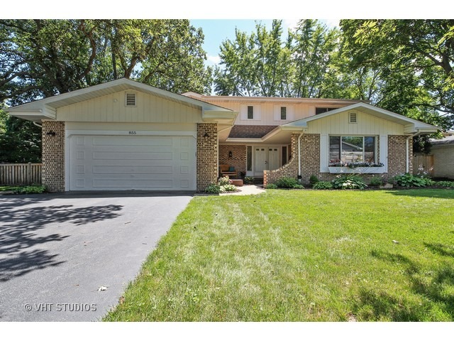 855 Warwick Rd, Deerfield, IL 60015 photo 1
