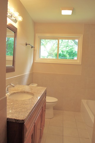 257 E Parallel St, Palatine, IL 60067 photo 9