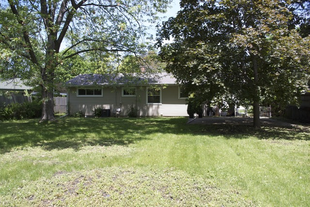 257 E Parallel St, Palatine, IL 60067 photo 21