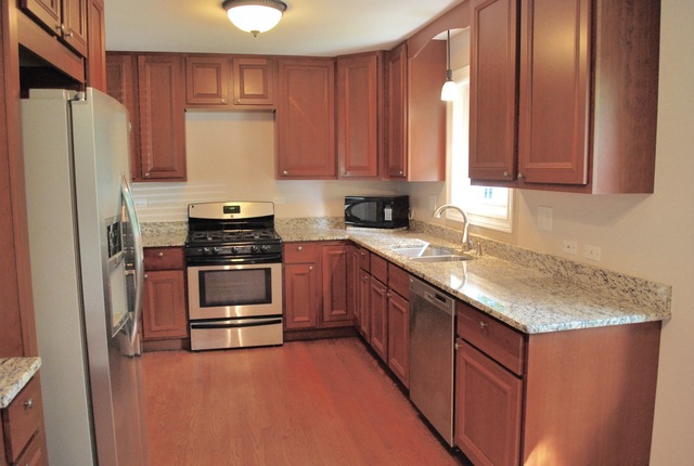257 E Parallel St, Palatine, IL 60067 photo 4