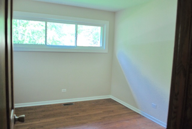 257 E Parallel St, Palatine, IL 60067 photo 13