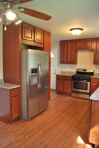 257 E Parallel St, Palatine, IL 60067 photo 5