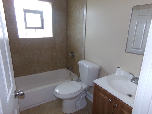 8911 Robin Dr #d, Des Plaines, IL 60016 photo 8