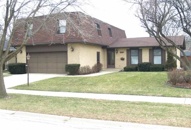 18401 Bock Rd, Lansing, IL 60438 photo 1
