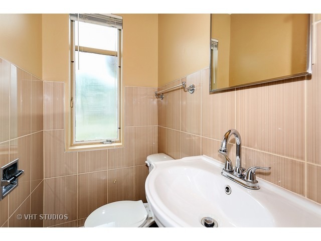 494 E Vallette St, Elmhurst, IL 60126 photo 7