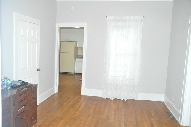 174 S 4th St, Aurora, IL 60505 photo 9