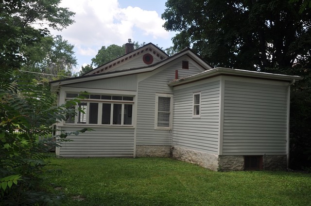 174 S 4th St, Aurora, IL 60505 photo 4