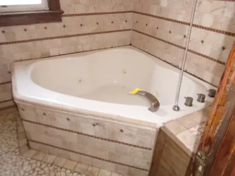 1406 E 72nd St, Chicago, IL 60619 photo 13