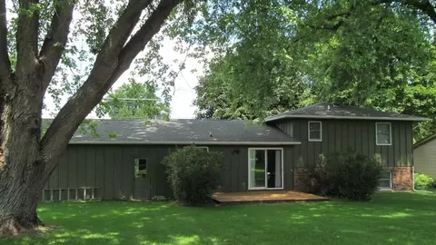 201 E 6th St, Mendota, IL 61342 photo 2
