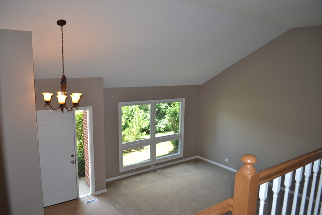 631 Darien Ct, Hoffman Estates, IL 60169 photo 7