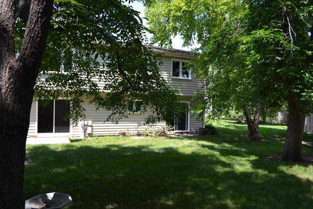 631 Darien Ct, Hoffman Estates, IL 60169 photo 18