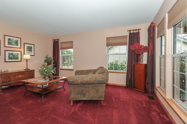 677 Morning Glory Ln, Bartlett, IL 60103 photo 3