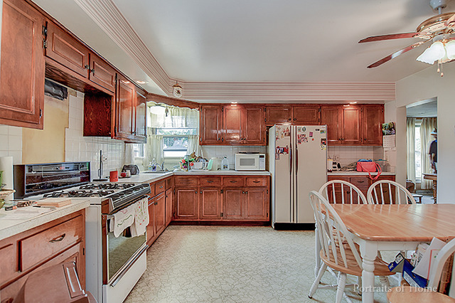 312 Forest Ave, Aurora, IL 60505 photo 7