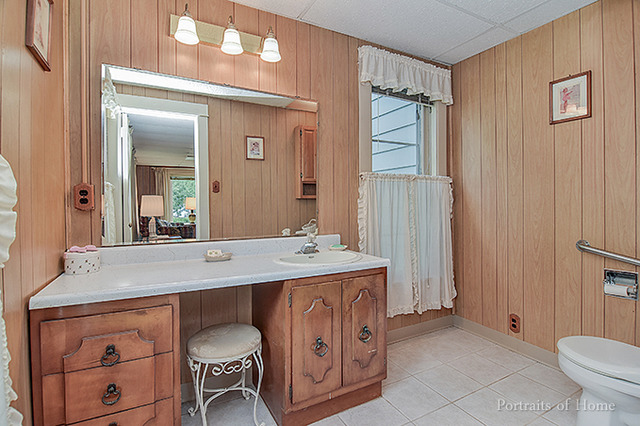 312 Forest Ave, Aurora, IL 60505 photo 17