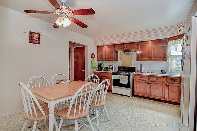 312 Forest Ave, Aurora, IL 60505 photo 6