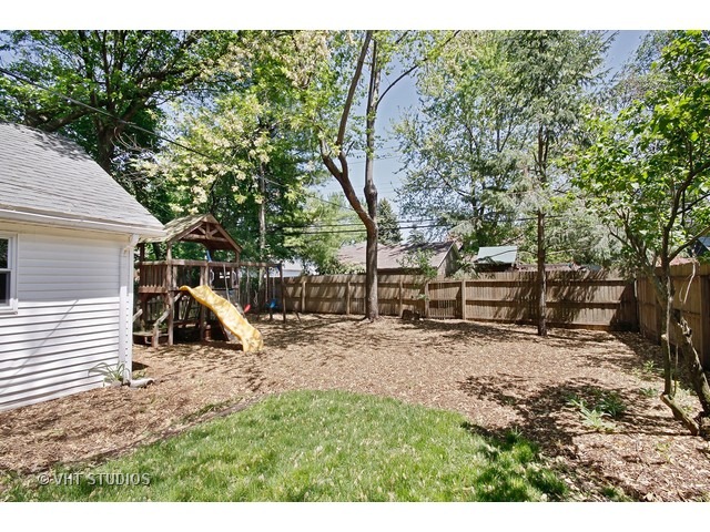 140 S Commonwealth Ave, Aurora, IL 60506 photo 14