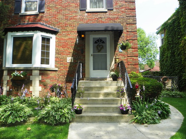 10007 S Artesian Ave, Chicago, IL 60655 photo 2