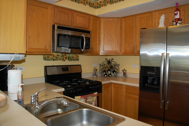 796 Cheyenne Ln, Elgin, IL 60123 photo 5