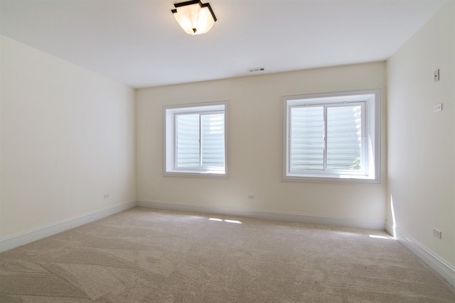 1724 Robin Ln, Glenview, IL 60025 photo 15