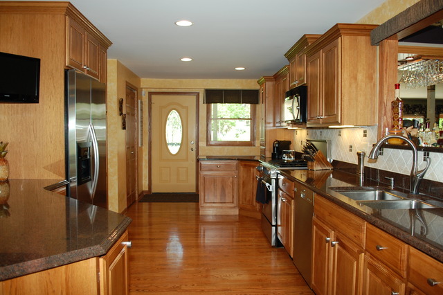 1587 Lowe Dr, Algonquin, IL 60102 photo 3