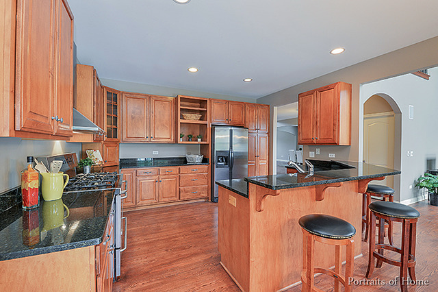 1101 Stonehaven Cir, Aurora, IL 60504 photo 8