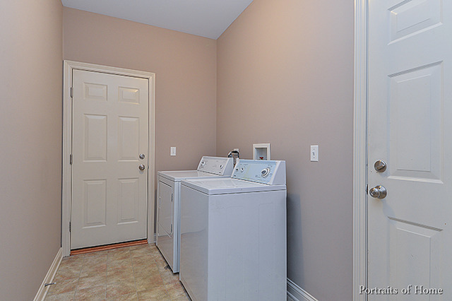1101 Stonehaven Cir, Aurora, IL 60504 photo 22