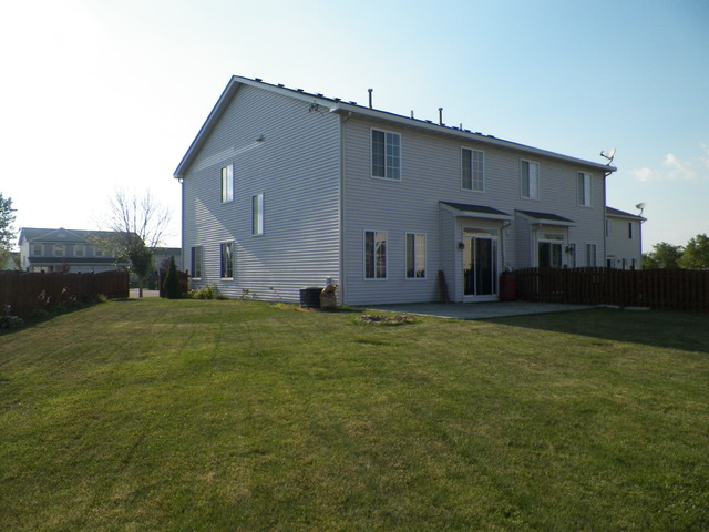 1406 Sommer Ct, Minooka, IL 60447 photo 15