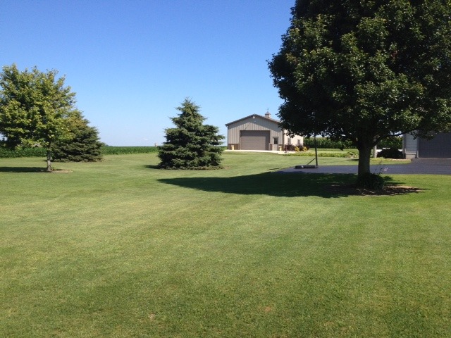 11027 Melms Rd, Genoa, IL 60135 photo 1