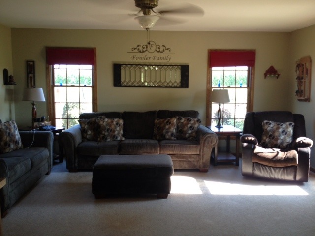 11027 Melms Rd, Genoa, IL 60135 photo 2