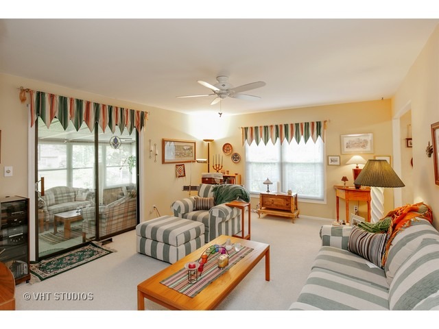 721 Evergreen Ct, Algonquin, IL 60102 photo 8