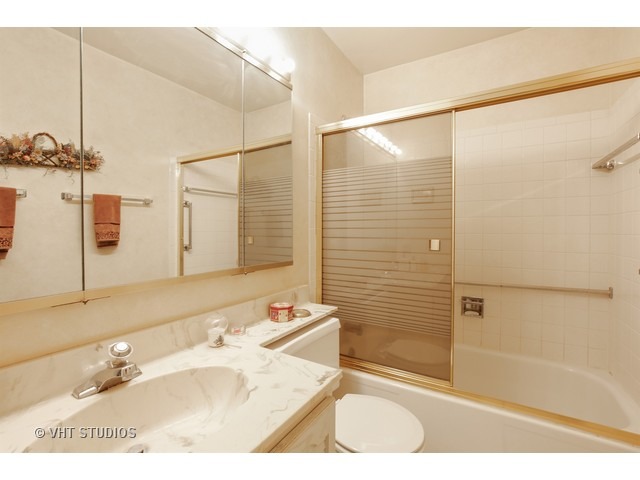 721 Evergreen Ct, Algonquin, IL 60102 photo 13