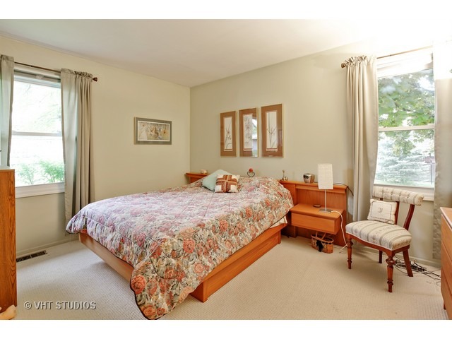 721 Evergreen Ct, Algonquin, IL 60102 photo 11