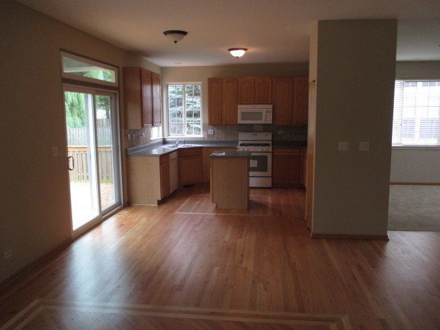 2243 Keating Dr, Aurora, IL 60503 photo 8