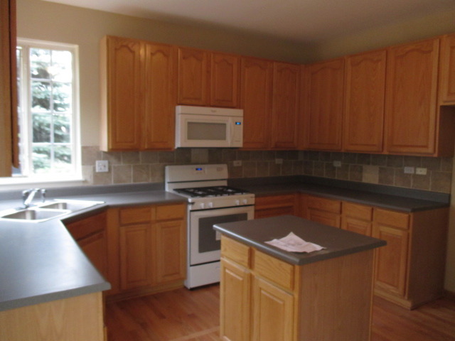 2243 Keating Dr, Aurora, IL 60503 photo 7