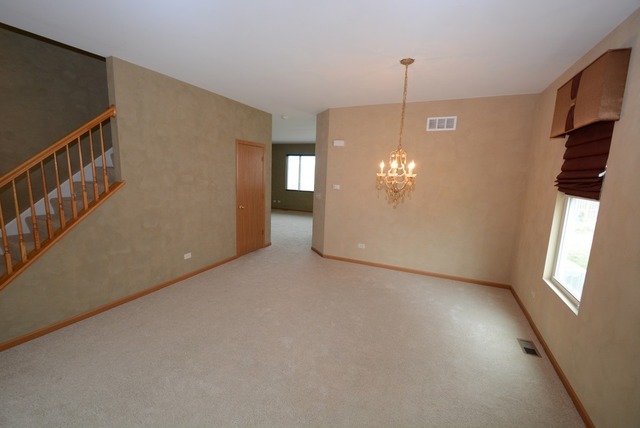 1911 Glacier Ridge Dr, Plainfield, IL 60586 photo 4