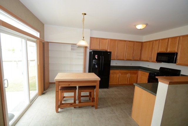 1911 Glacier Ridge Dr, Plainfield, IL 60586 photo 9