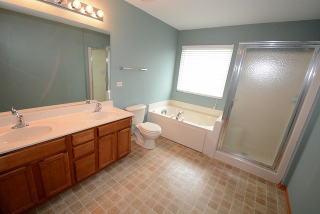 1911 Glacier Ridge Dr, Plainfield, IL 60586 photo 12