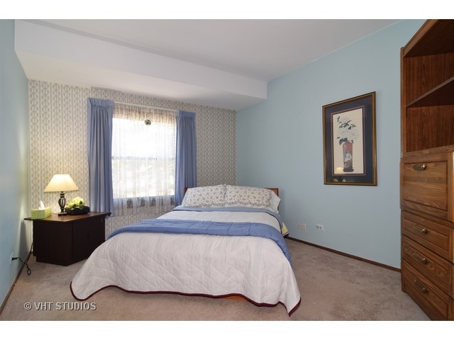 300 E Walters Ln, Itasca, IL 60143 photo 7