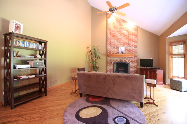 495 Litchfield Ln, Bartlett, IL 60103 photo 8