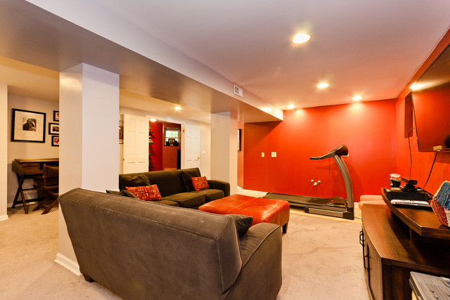 2668 E 74th St, Chicago, IL 60649 photo 17