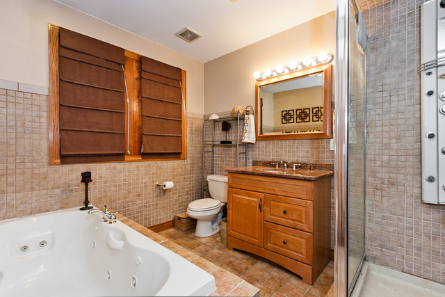 2668 E 74th St, Chicago, IL 60649 photo 9