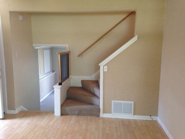 246 Bode Rd, Hoffman Estates, IL 60169 photo 4