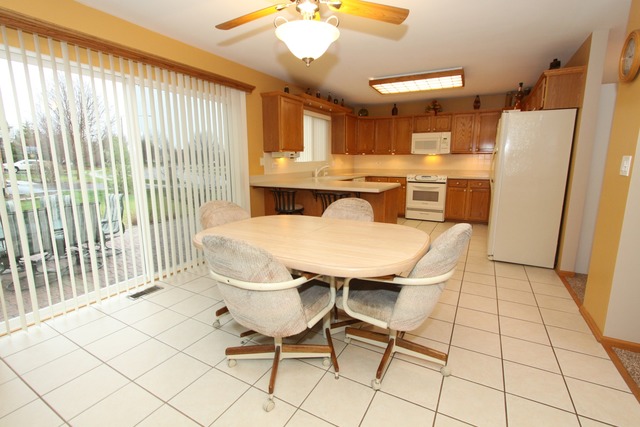 5117 Brighton Ln, Plainfield, IL 60586 photo 6