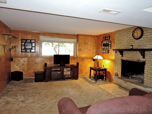1290 E Hull Dr, Wheaton, IL 60189 photo 11