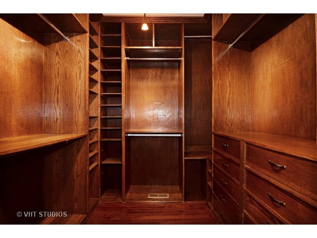740 Maple Ln, Hoffman Estates, IL 60169 photo 10