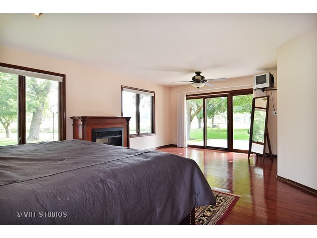 740 Maple Ln, Hoffman Estates, IL 60169 photo 8
