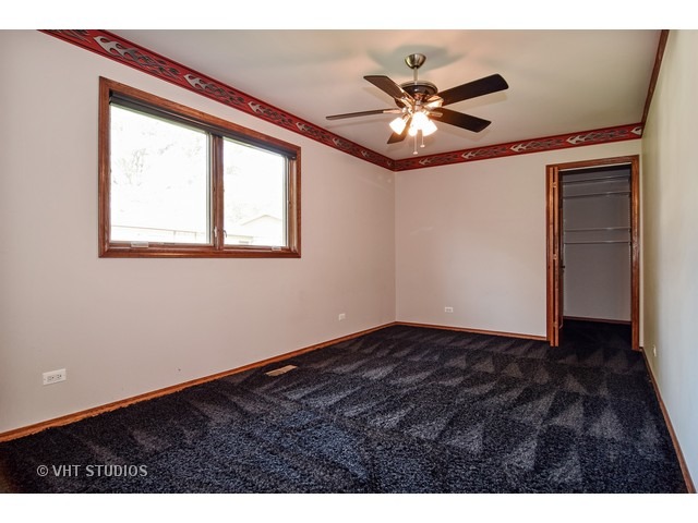 740 Maple Ln, Hoffman Estates, IL 60169 photo 11