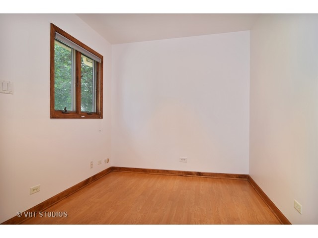 740 Maple Ln, Hoffman Estates, IL 60169 photo 6