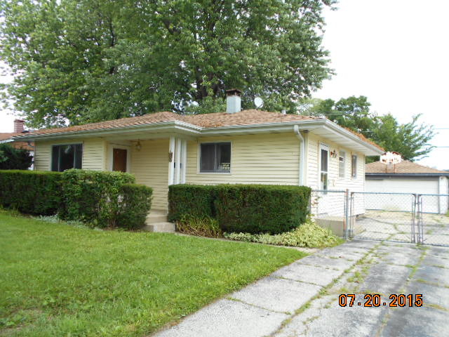 379 E Norman Ln, Wheeling, IL 60090 photo 4