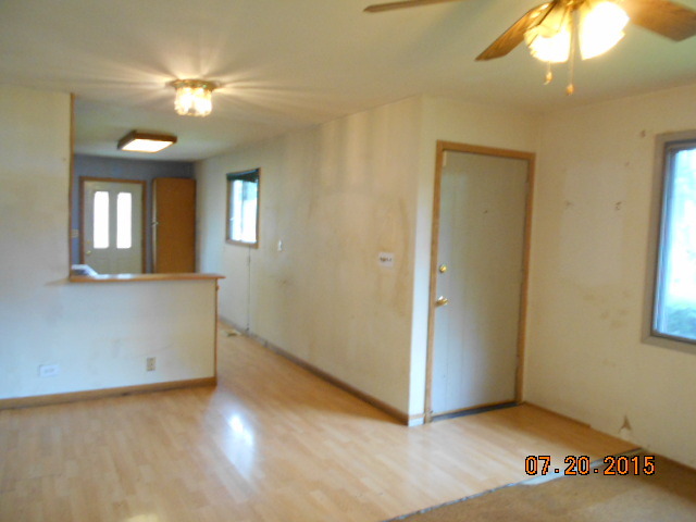 379 E Norman Ln, Wheeling, IL 60090 photo 8
